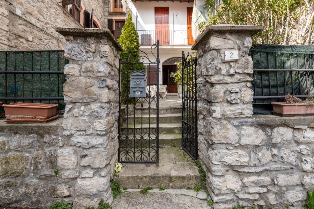 Charm Amidst Lakes & Mountains - Renovated In 2023 Apartment Ramponio Exterior photo